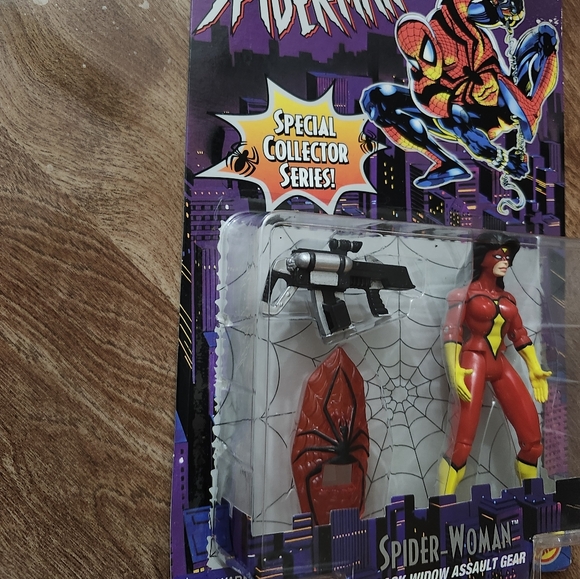 1996 Spider-Woman Black Widow Gear Figure With New Avengers #4 Comic - Picture 4 of 15